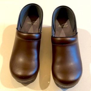 Dansko Professional Clog- Dark Brown- size 40